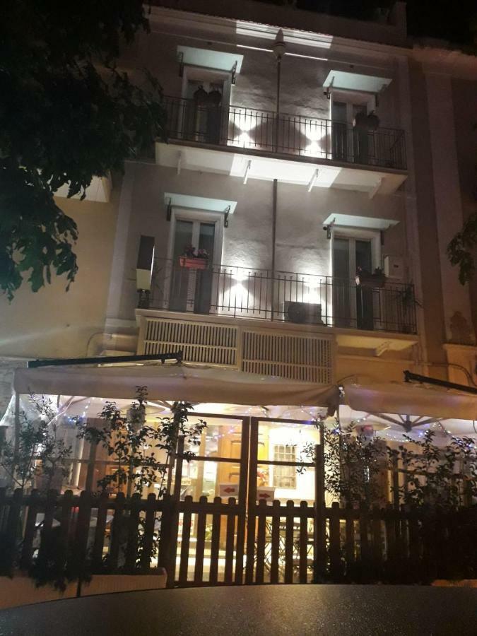Dimora Elizabeth Hotel โมดูโญ ภายนอก รูปภาพ